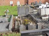 image of grave number 776906